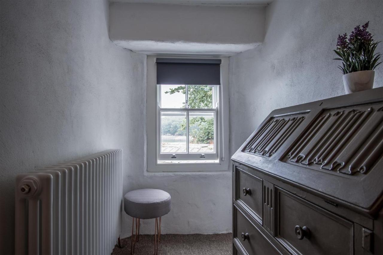 Brook Cottage - 2 Bedroom Cottage - Dale Bagian luar foto