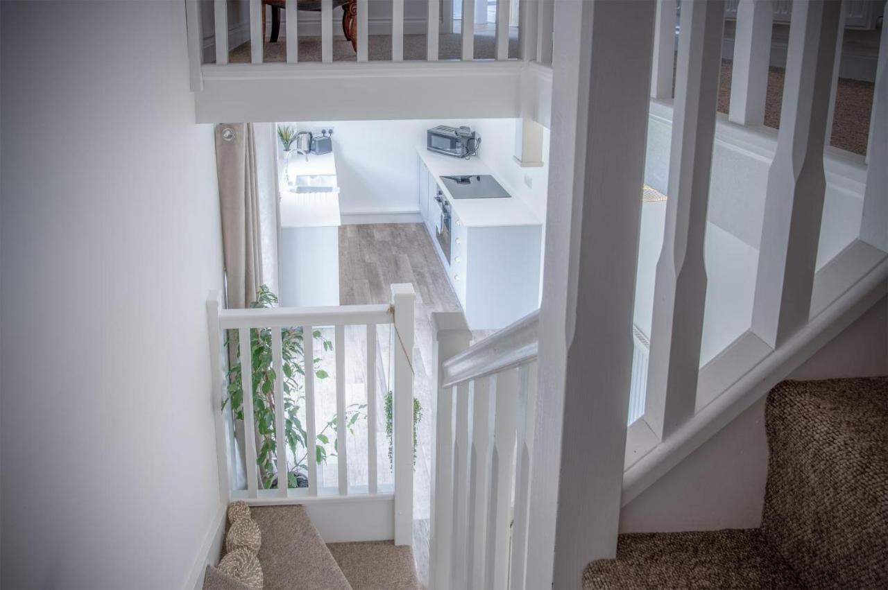 Brook Cottage - 2 Bedroom Cottage - Dale Bagian luar foto
