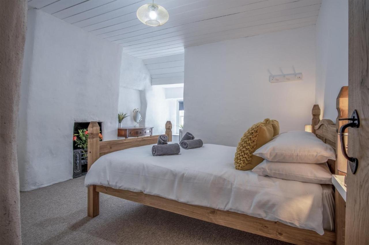 Brook Cottage - 2 Bedroom Cottage - Dale Bagian luar foto